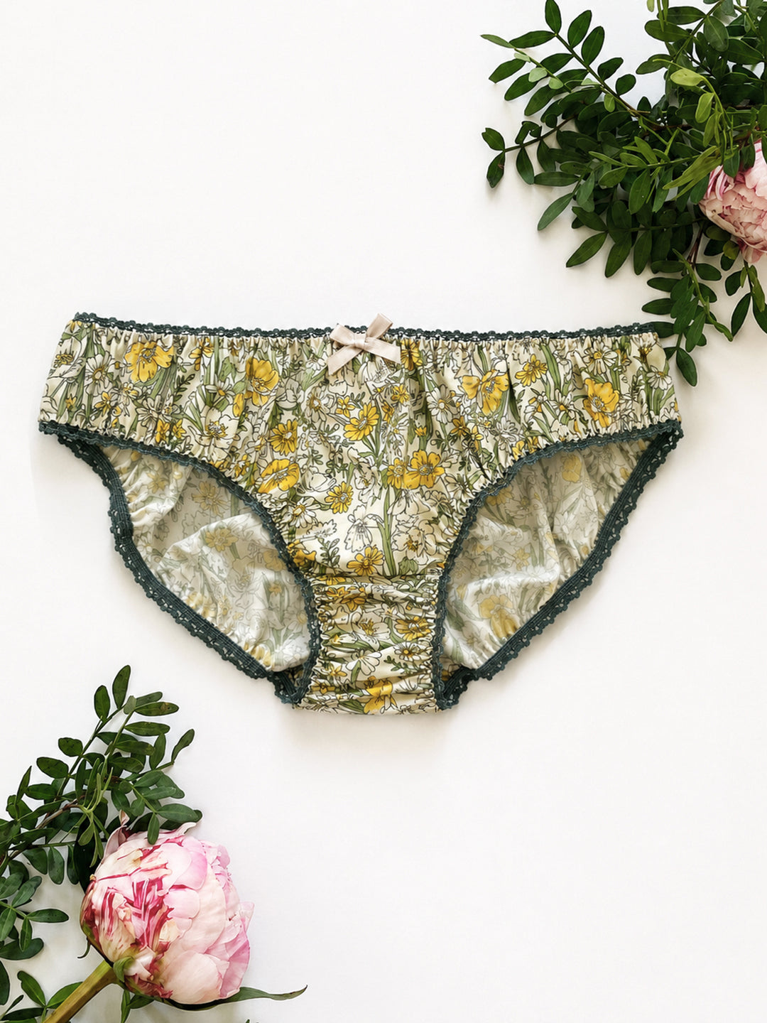 Country Garden Cotton Knicker in Cream – OEKO-TEX® certified floral cotton knicker, handmade in Brighton by Ayten Gasson