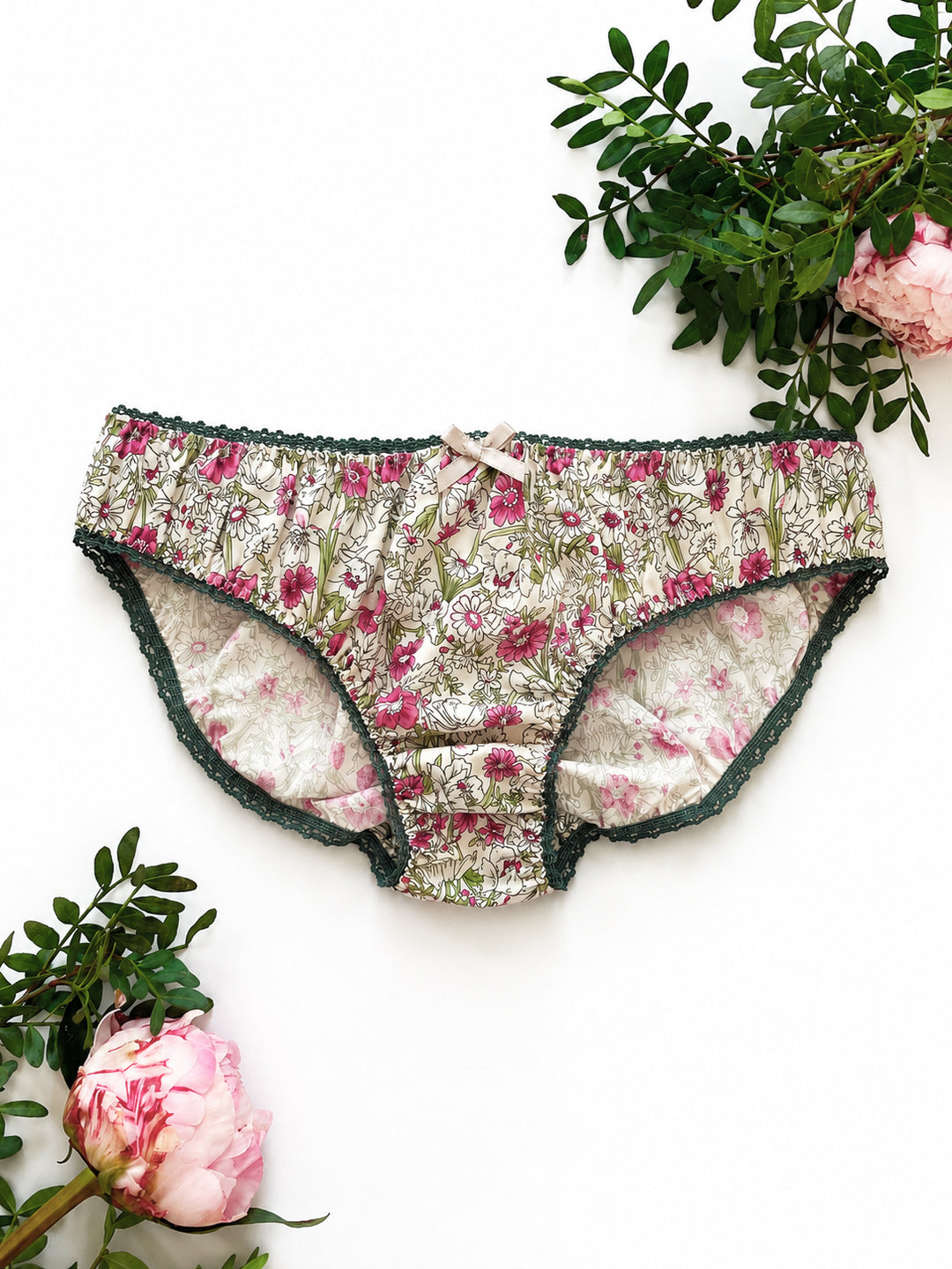 Country Garden Cotton Knicker in Light Cream – OEKO-TEX® certified floral cotton knicker, handmade in Brighton by Ayten Gasson