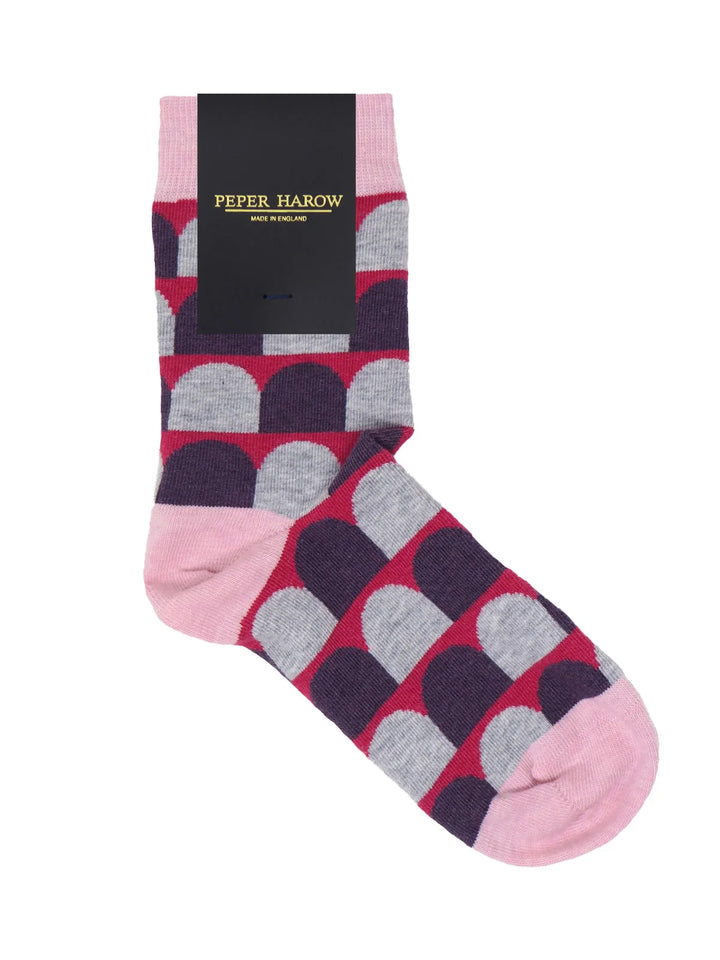 Peper Harow Ouse pink socks lifestyle - luxury women&