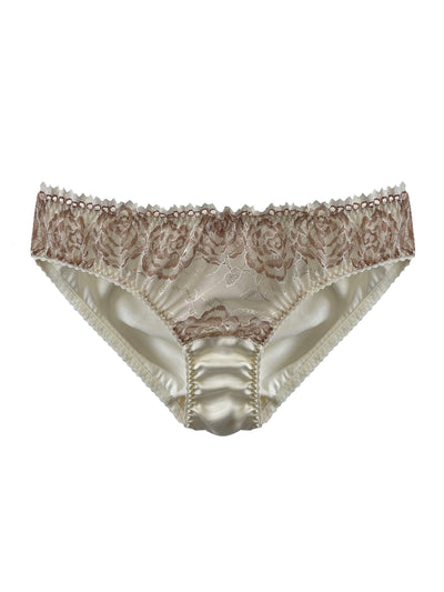 Sustainable ivory knicker with exquisite lace and Tencel, certified under OEKO-TEX 100 Class I for safety and environmental responsibility